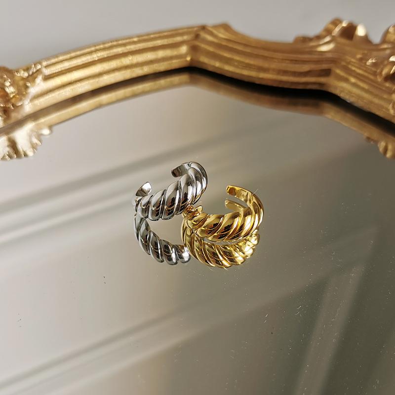 Croissant Open Ring 