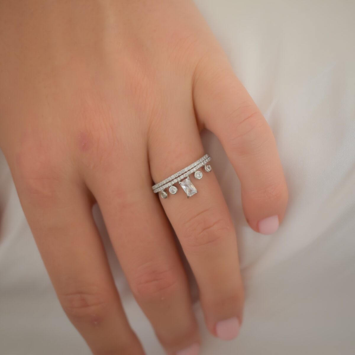 Millie Ring
