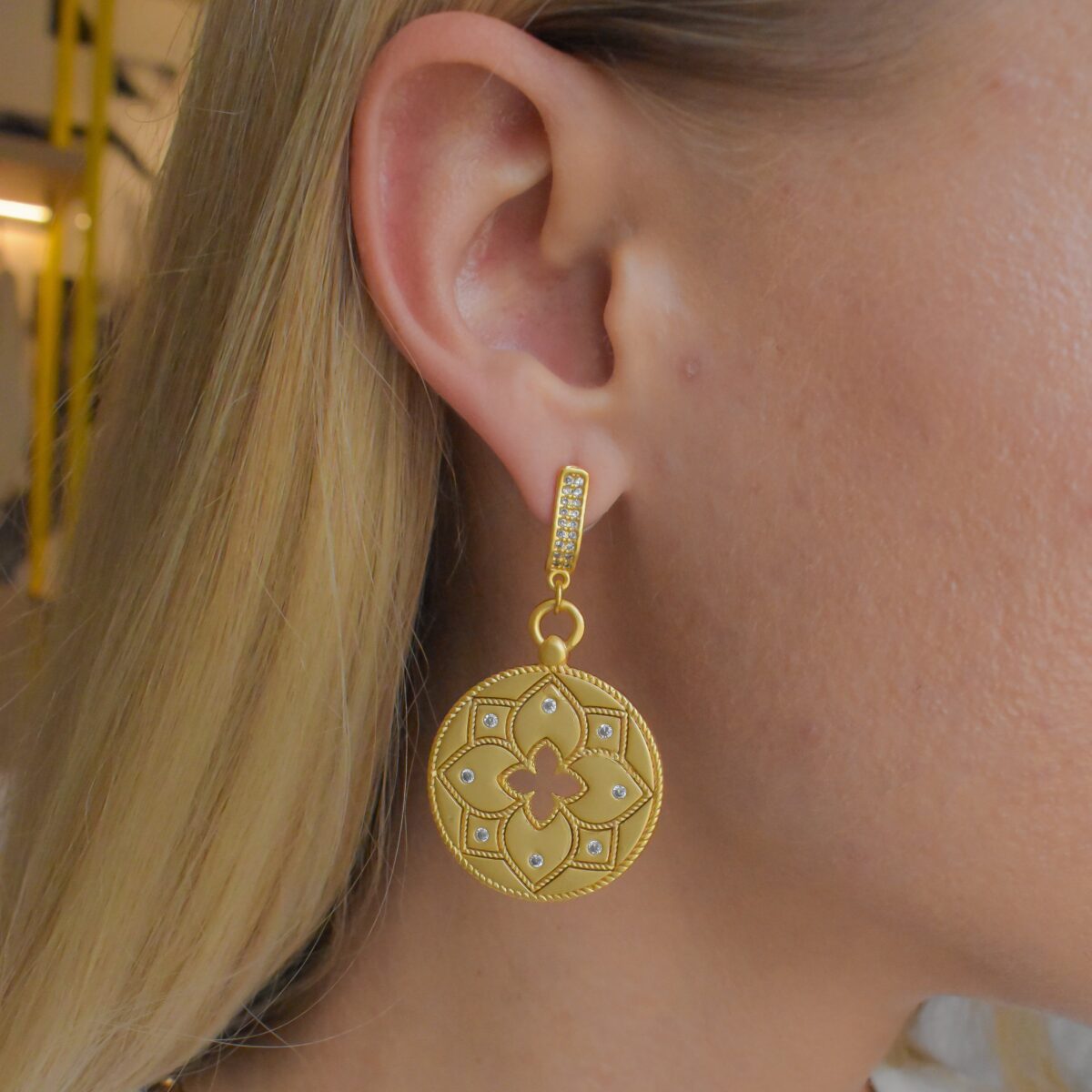 Hala Necklace and Earring Set - Image 2