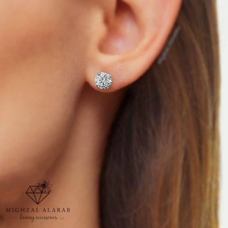 Classic Round Stud Earrings3