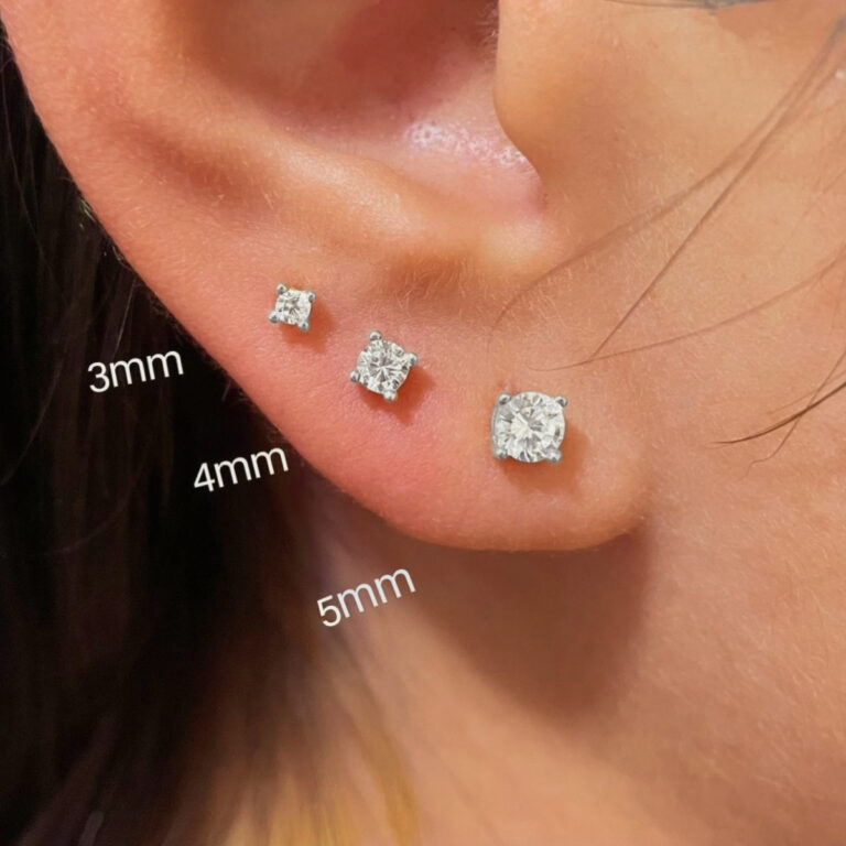 Classic Round Stud Earrings4