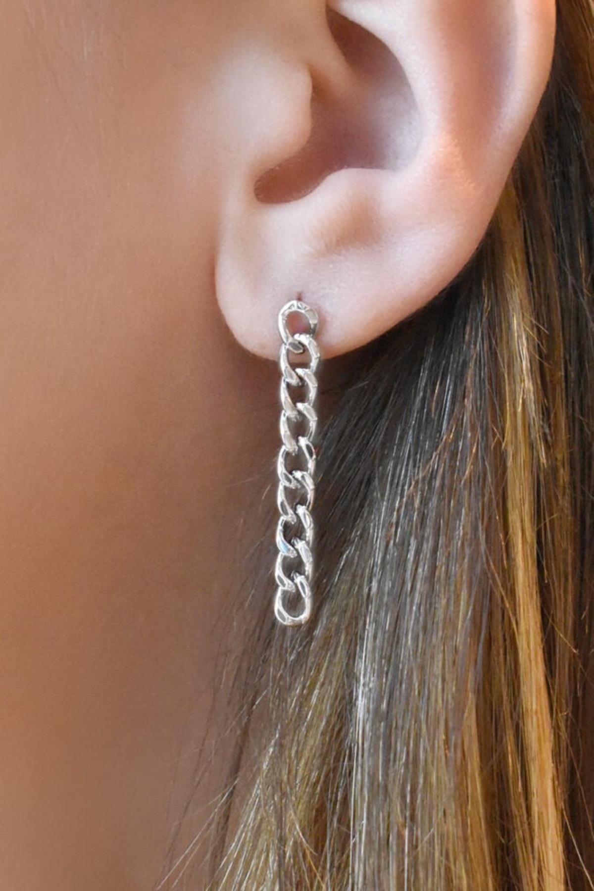 Curb Earring.jpg1