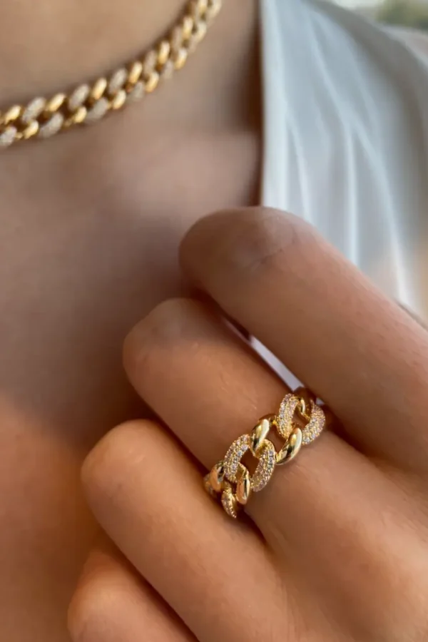 Kamaria Link Ring (Free Size) - Golden