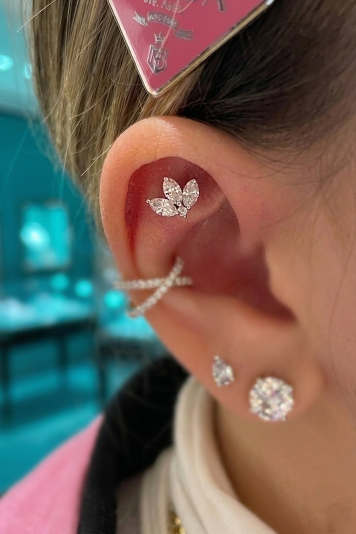 Lotus Earstud