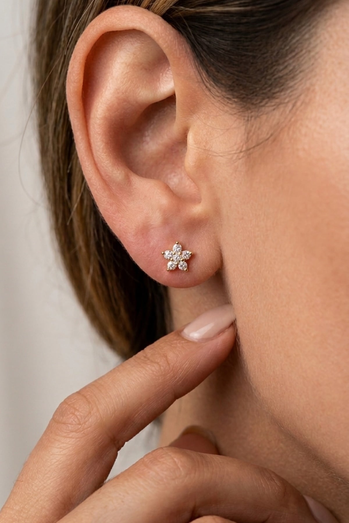 Mhina EAR1