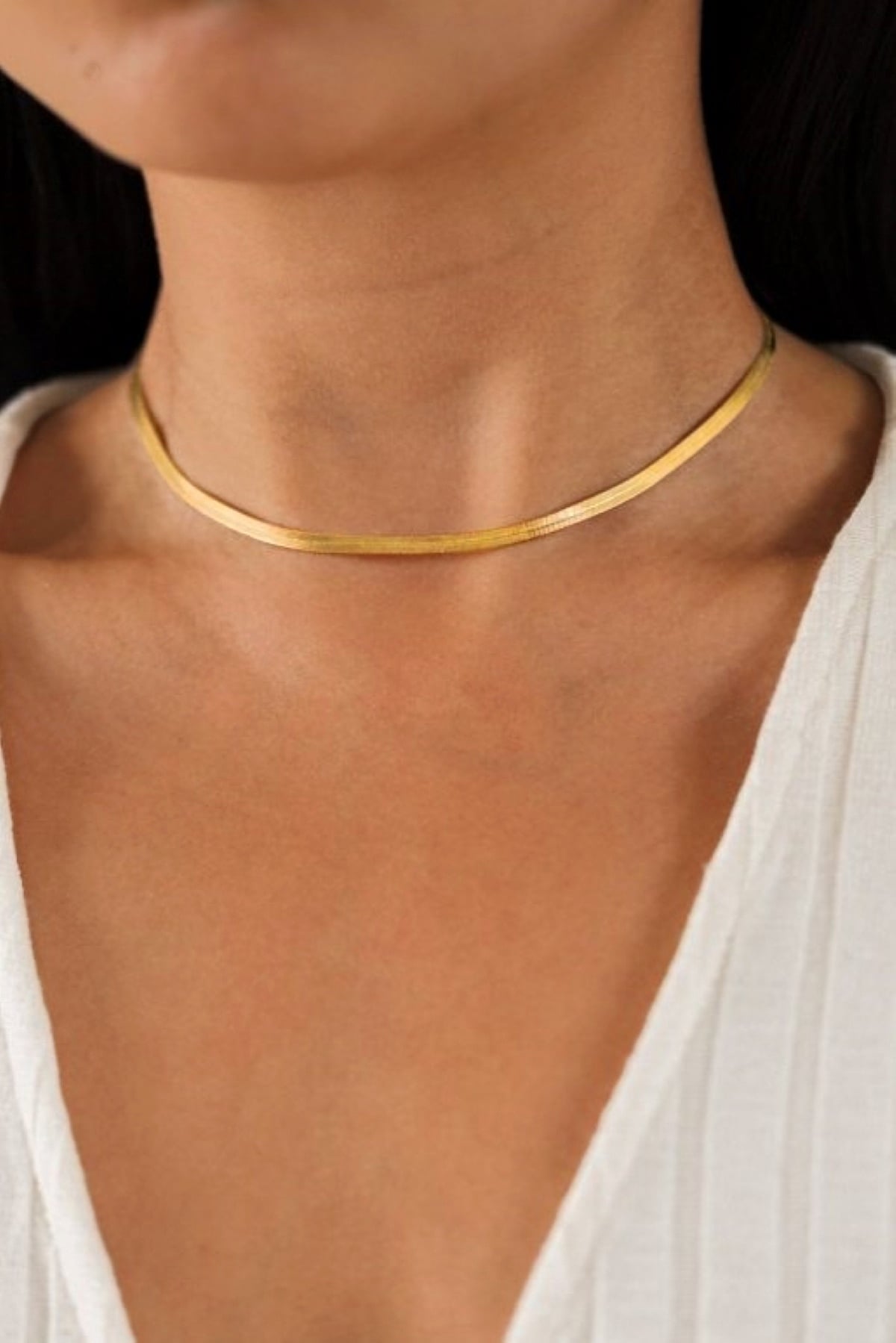 gold-herringbone-necklace-2_2000x_85c01377-cd64-4a8a-b6b8-8ba4b37fb849-800x800_(4)