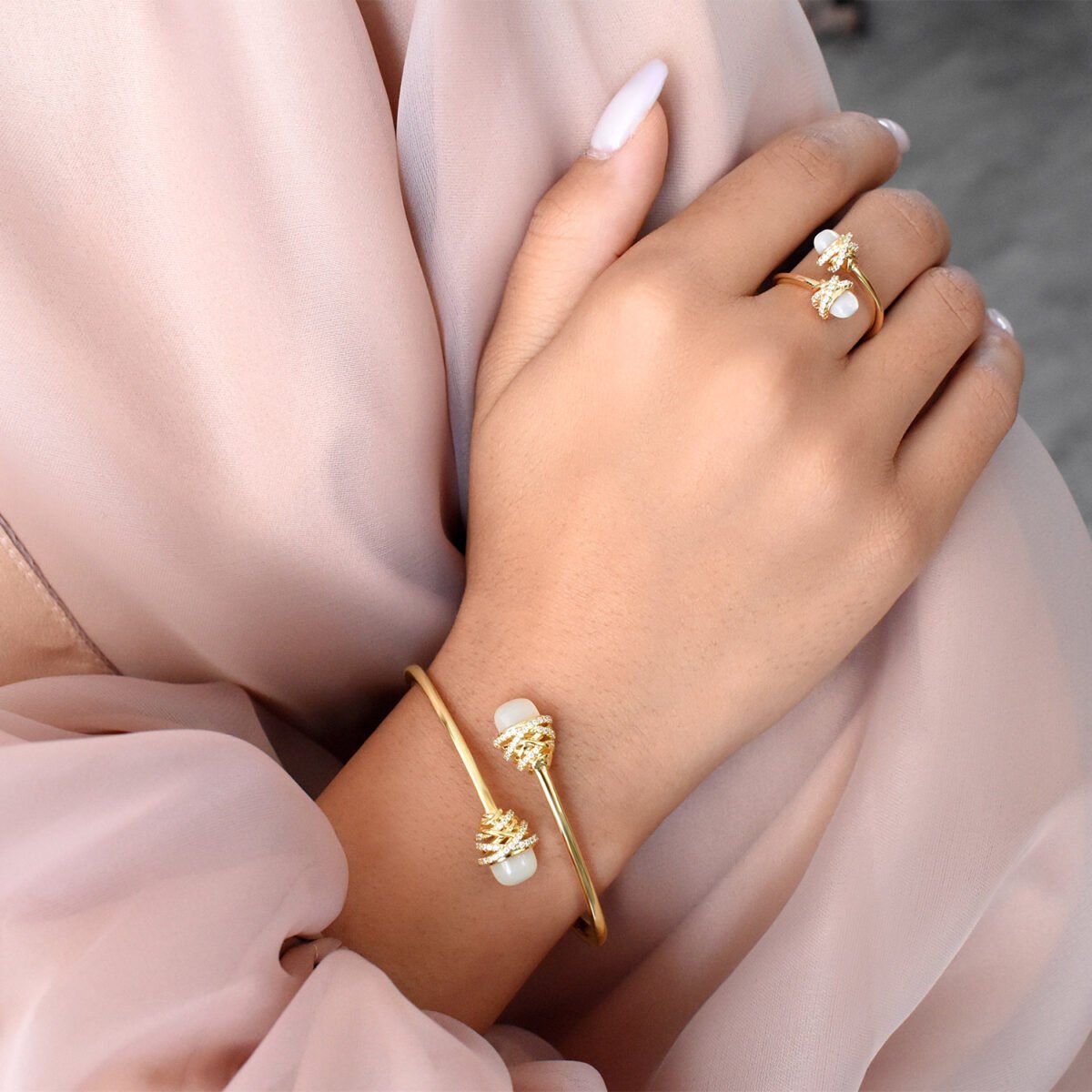 Skylar Bracelet & Ring set (Free-Size)