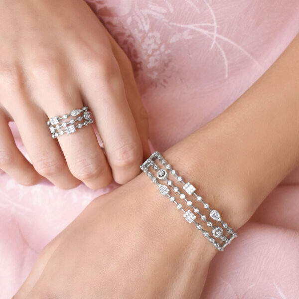 Muccia Bracelet & Ring (Free Size)
