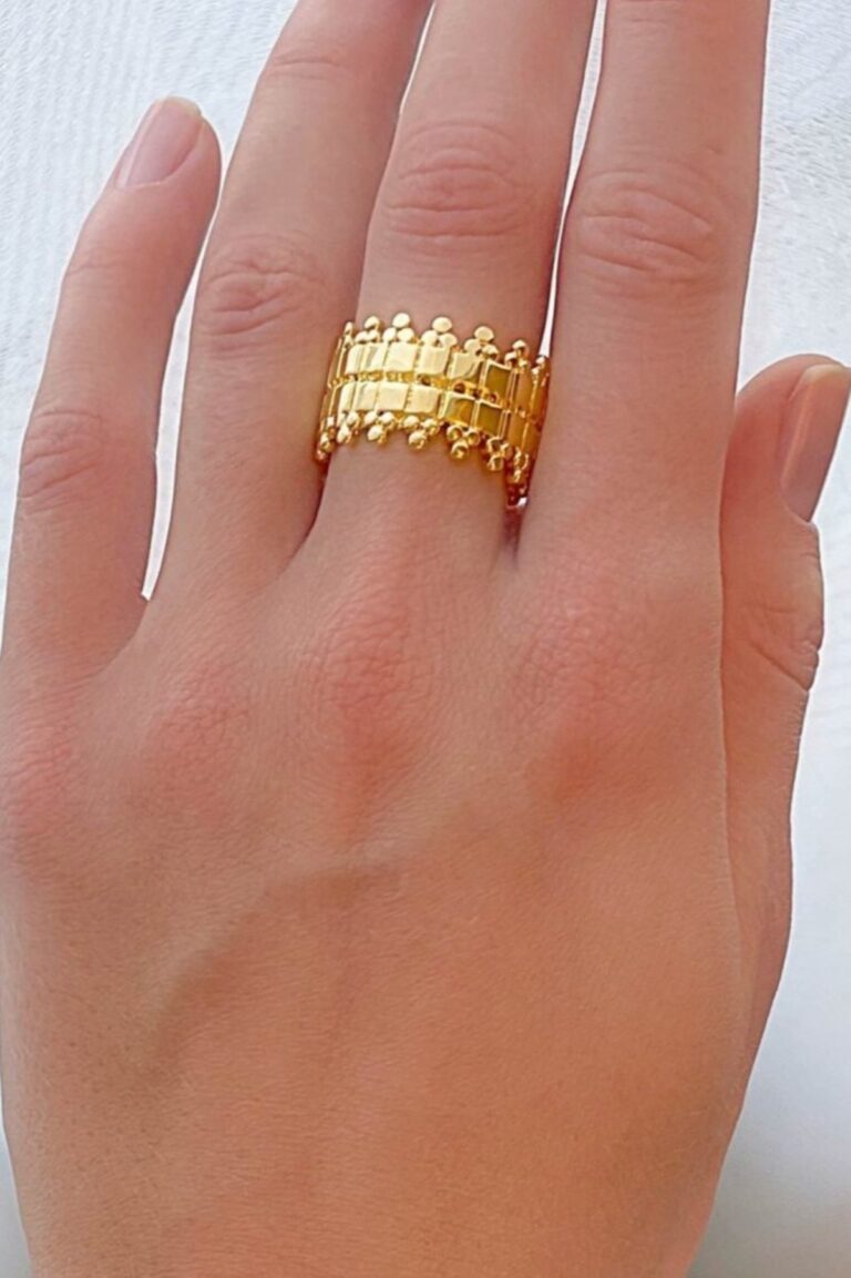 Decker Ring