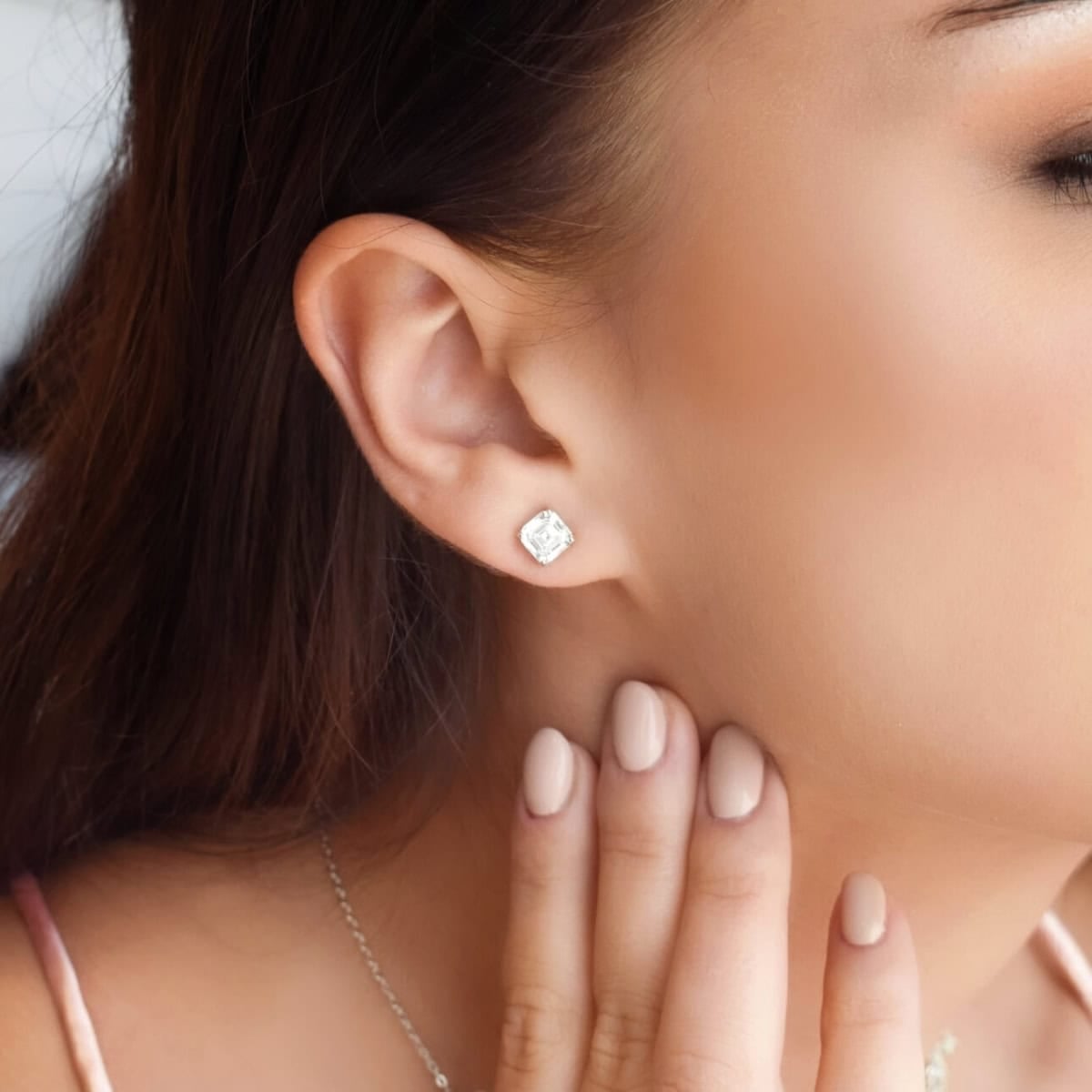 Estehlle Stud Earrings