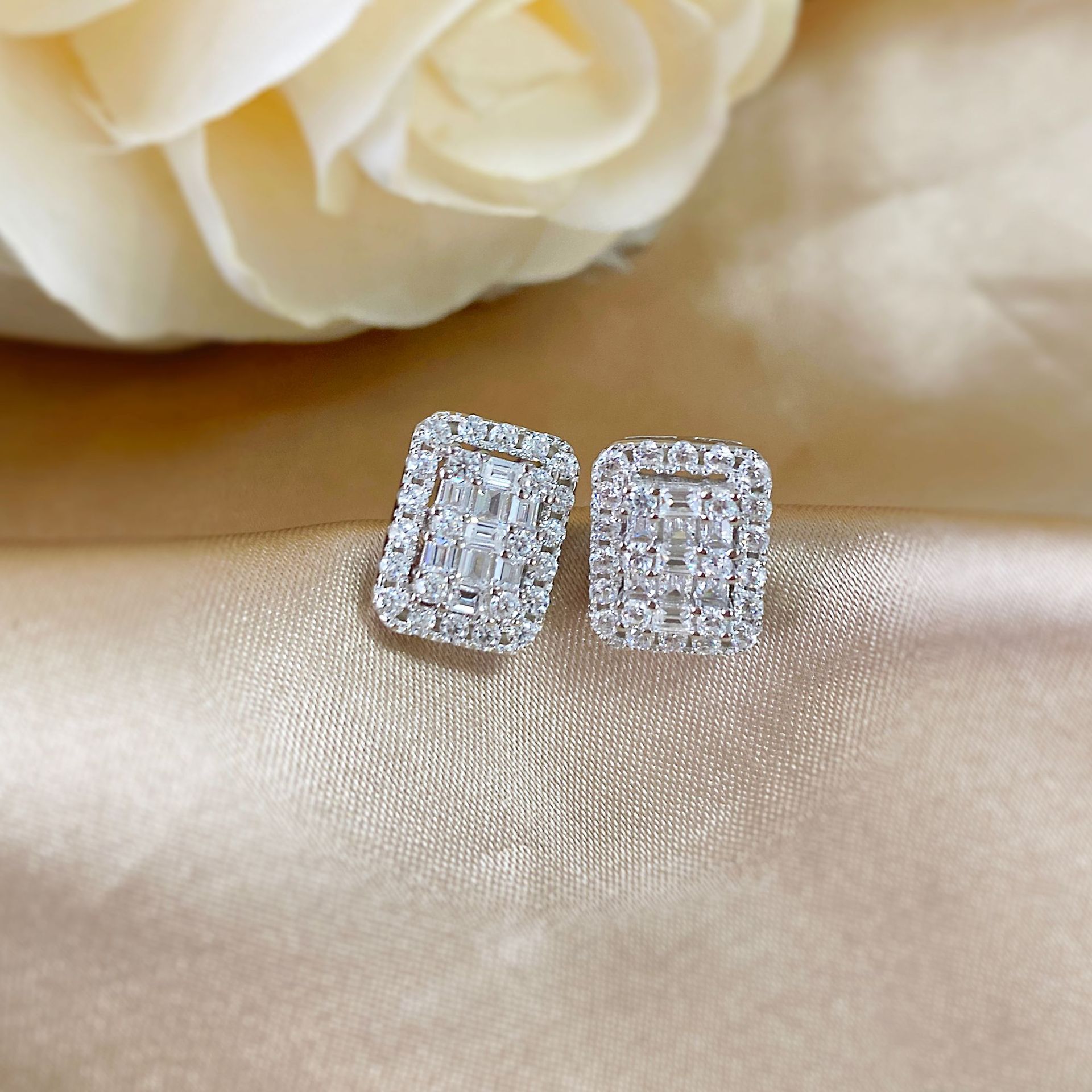 O1CN01Kyp1tf1uoWQbuQCTz_!!2212706806084-0-cib