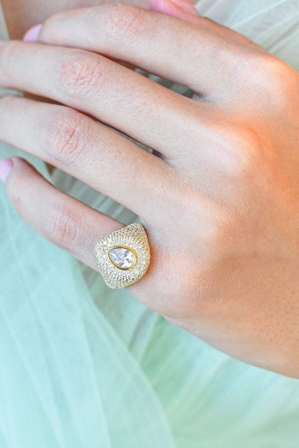 Joon Signet Pinky Ring - 4, Golden