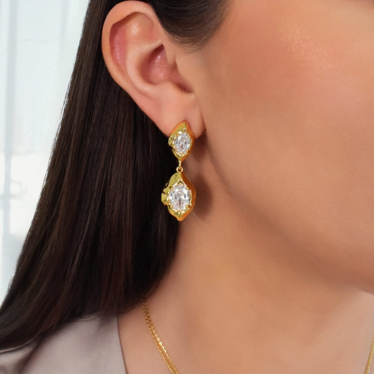 Melina Oval Drop Earrings