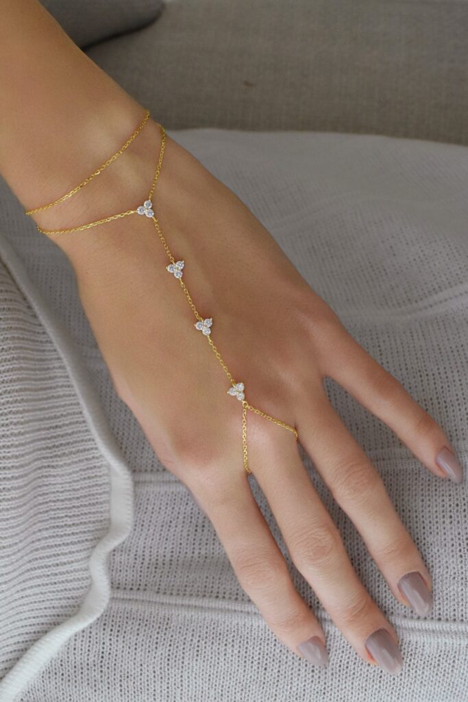 Giada Hand Chain Bracelet 