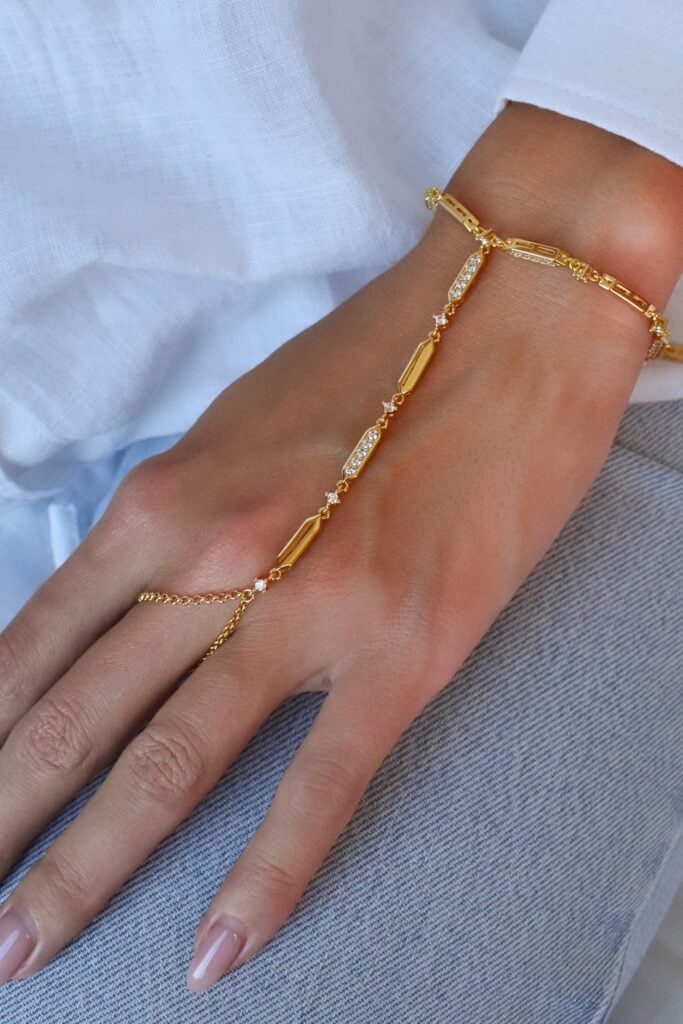 Shannon Hand Chain Bracelet 