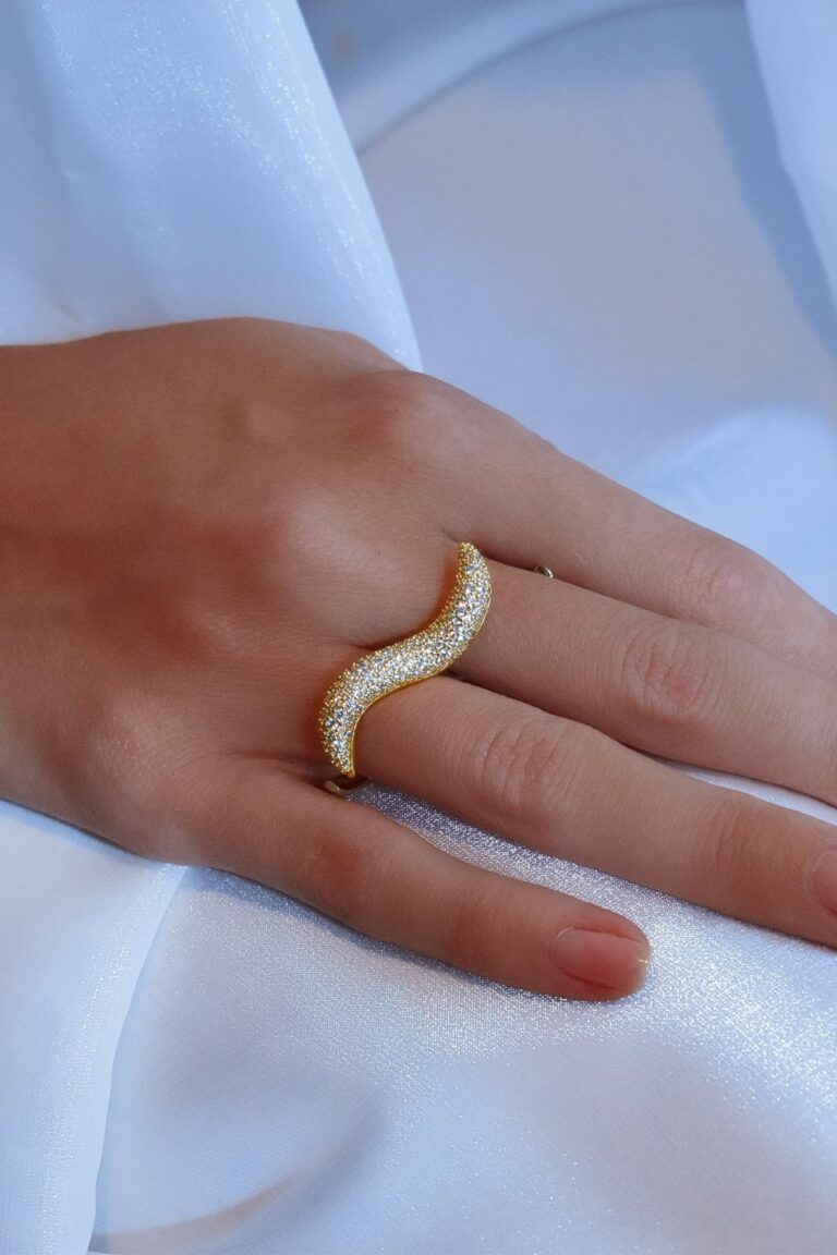 Izel Ring1